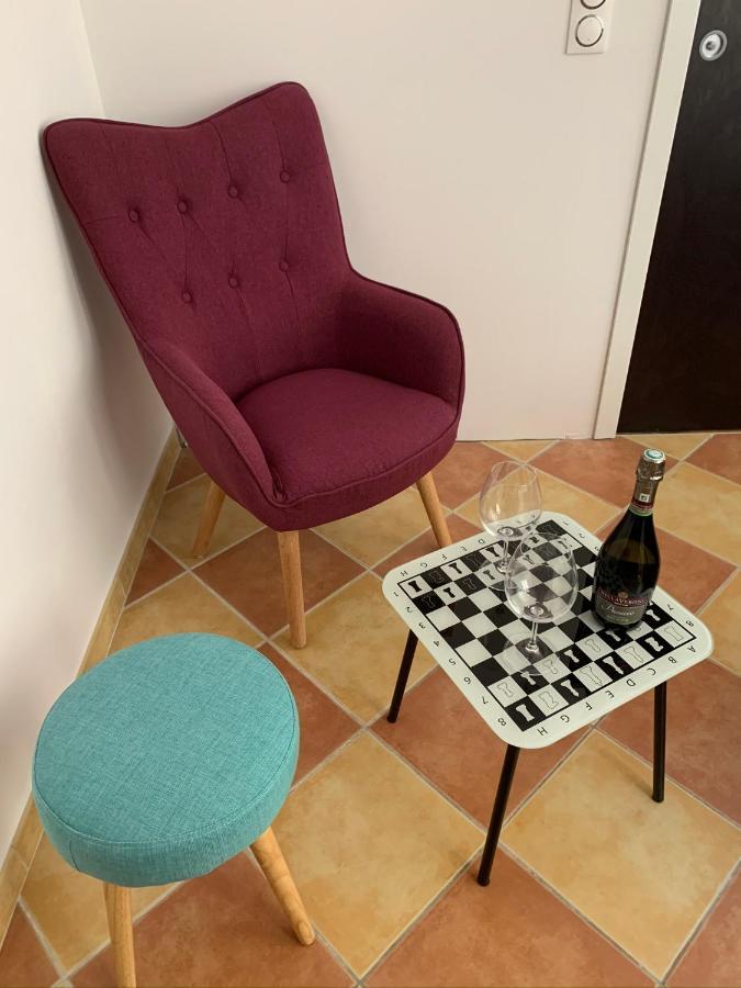 Pila & Bed Montpellier Centre Corum Comedie - Chambre Calme Climatisee - Quiet Air-Conditioned Room Exterior foto
